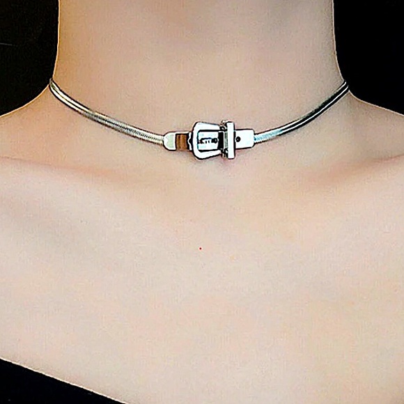 STERLING SILVER BUCKLE DESIGN CHOKER NECKLACE - Picture 14 of 14